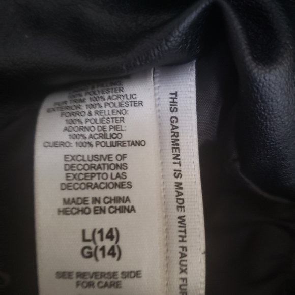 Girls Black Guess Coat - Picture 2 of 4